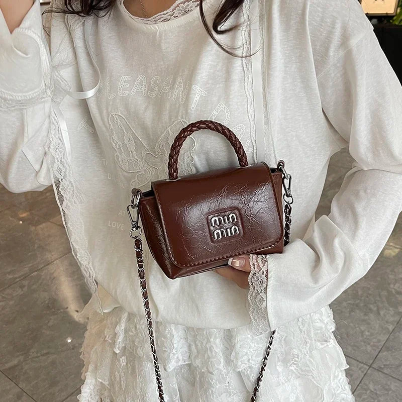 Elegant minimalist side bag