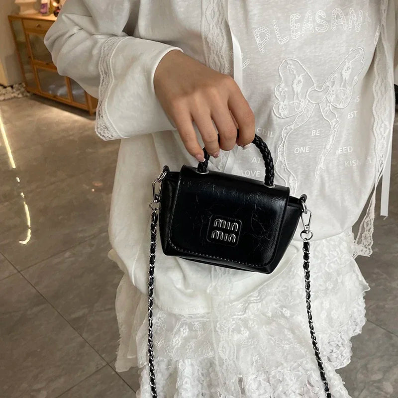 Elegant minimalist side bag