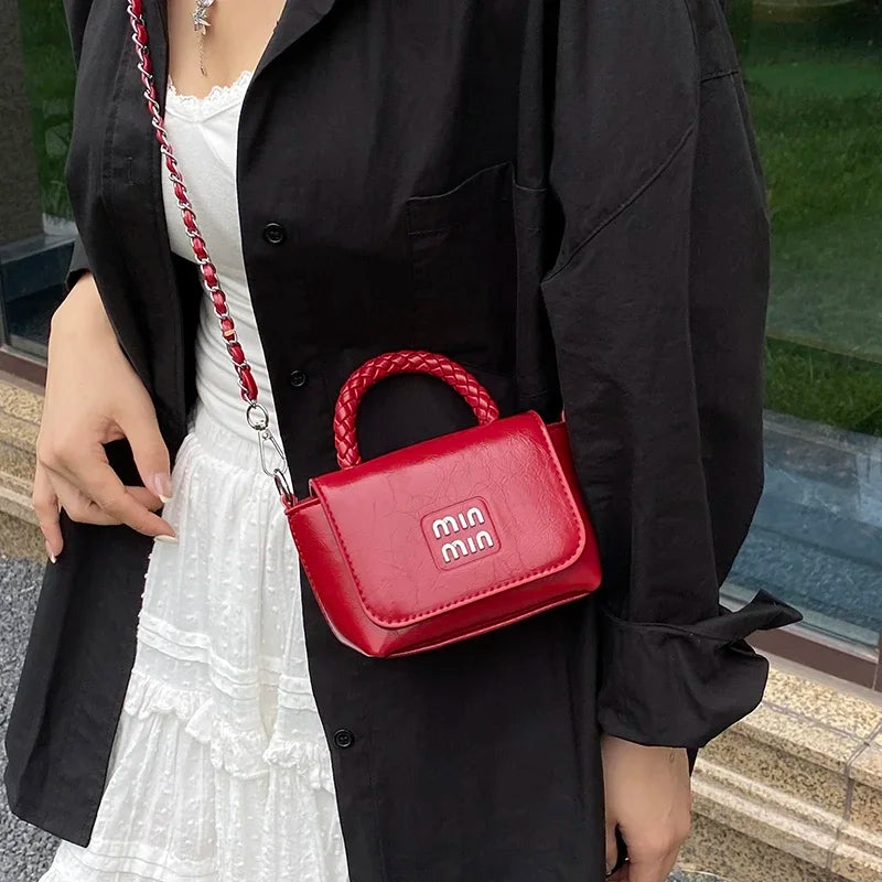 Elegant minimalist side bag