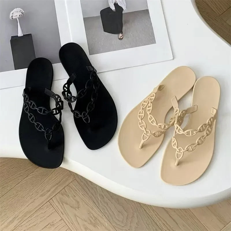 Transparent arch-adorned flip-flop